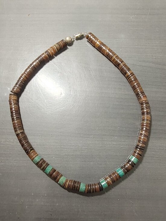 Jewelry - Vintage Native American Necklace Brown Shell Heishi Turquoise